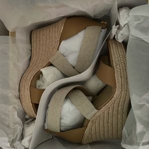 MICHAEL MICHAEL KORS
Prue Espadrille Wedge Sandals In Peanut 6.5
